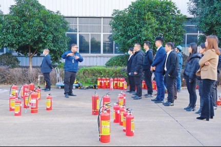 公司动态丨英国威廉希尔足球官网 - 专业体育赛事直播与资讯平台组织公司志愿消防队开展消防演练