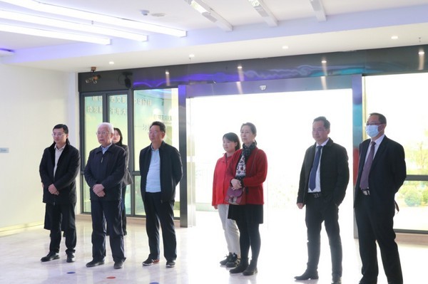 公司动态丨中国工程院院士、战略导弹与运载火箭专家龙乐豪一行调研英国威廉希尔足球官网 - 专业体育赛事直播与资讯平台