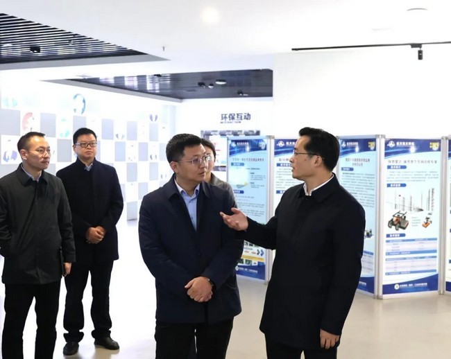 公司动态 | 蒋红波走访调研英国威廉希尔足球官网 - 专业体育赛事直播与资讯平台